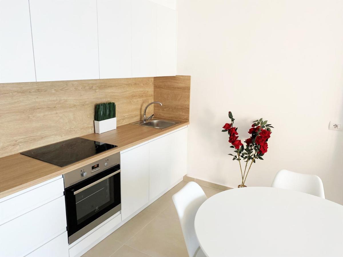Sea View Apartment Elite2 Sarande Exterior photo